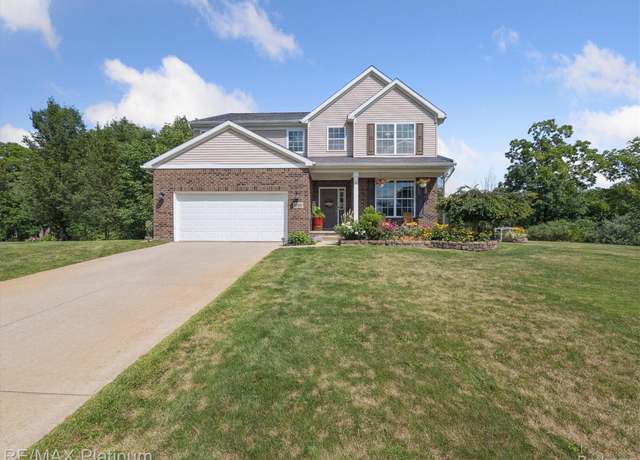 Property at 12191 Boldrey Dr, Fenton, MI 48430, 4 beds, 3 baths