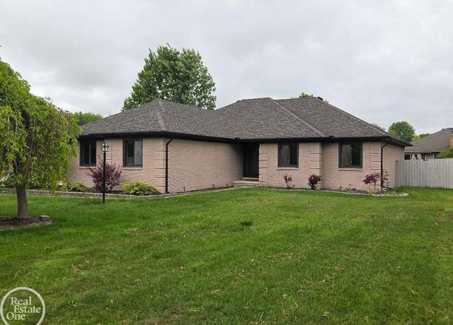 Property at 53340 Washington St, New Baltimore, MI 48047, 3 beds, 2 baths