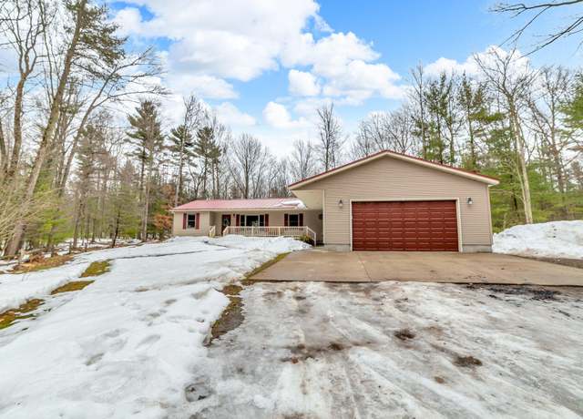 Property at 2216 N Jebavy Dr, Ludington, MI 49431, 4 beds, 3 baths