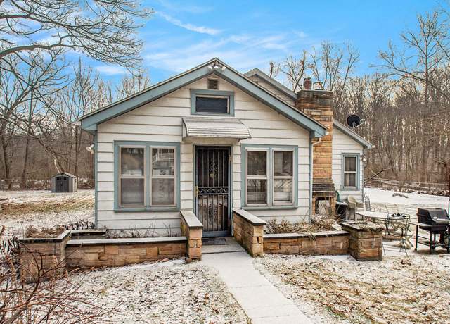 Property at 6253 Harrison St, Coloma, MI 49038, 3 beds, 1 bath