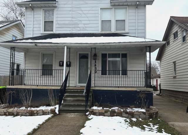 Property at 1459 Pingree Ave, Lincoln Park, MI 48146, 4 beds, 2 baths