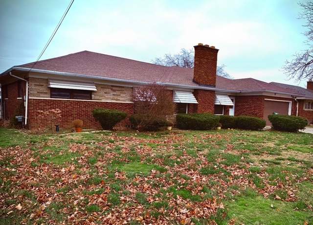 Property at 22441 Lakecrest St, St Clair Shores, MI 48081, 3 beds, 1.5 baths