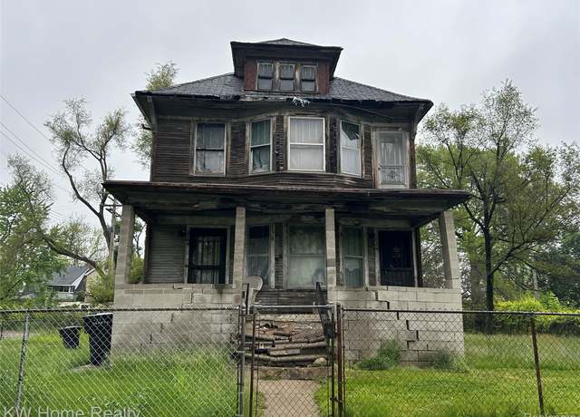 Property at 5102 Parker St, Detroit, MI 48213, 6 beds, 2.5 baths