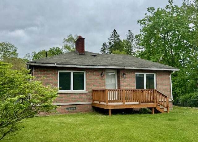 Property at 418 N Hemlock St, Evart, MI 49631, 3 beds, 2 baths