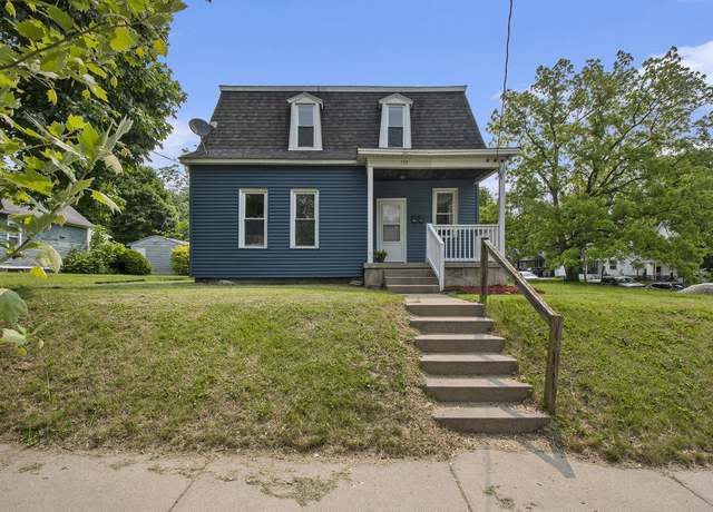 Property at 752 College Ave NE, Grand Rapids, MI 49503, 4 beds, 2 baths