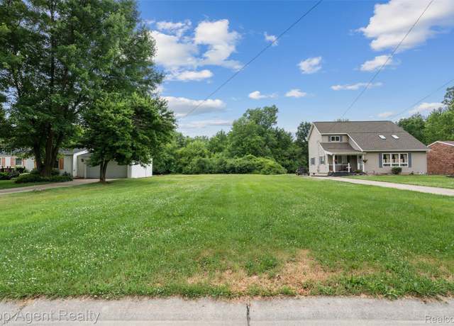 Property at 37337 Curwood Dr, Sterling Heights, MI 48310