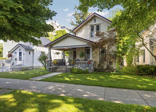 Property at 319 Washington St, Traverse City, MI 49684, 3 beds, 2 baths