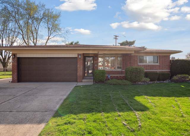 Property at 33115 Chatsworth Dr, Sterling Heights, MI 48312, 4 beds, 2.5 baths