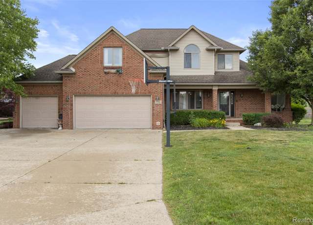 Property at 7759 W Branch Ct, Ypsilanti, MI 48197, 4 beds, 3.5 baths