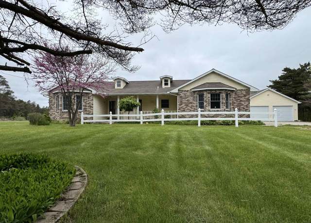 Property at 3201 E Long Lake Rd, Harrison, MI 48625, 3 beds, 2 baths