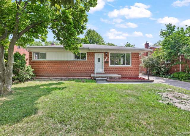 Property at 8630 N Evangeline St, Dearborn Heights, MI 48127, 3 beds, 1.5 baths