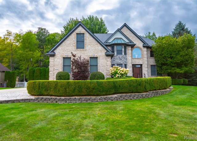 Property at 5429 Shorewood Dr, Fort Gratiot Charter Township, MI 48059, 4 beds, 3 baths