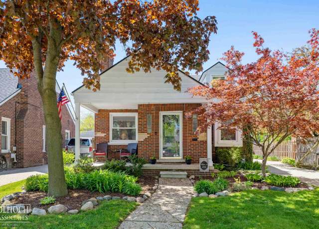 Property at 1781 Allard Ave, Grosse Pointe Woods, MI 48236, 3 beds, 2 baths