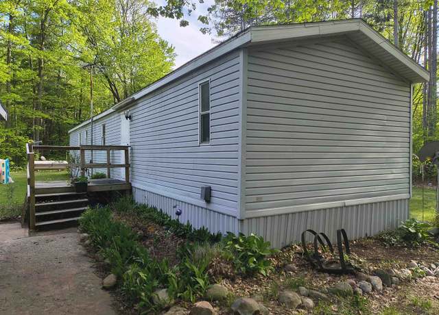 Property at 4995 W Salt River Rd, Shepherd, MI 48883, 3 beds, 2 baths