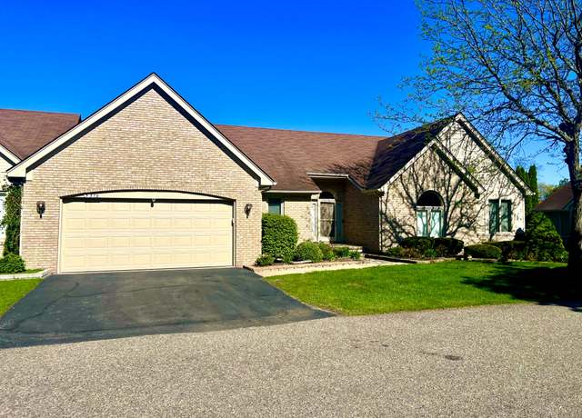 Property at 5379 Fairway Ct, West Bloomfield, MI 48323, 2 beds, 3 baths