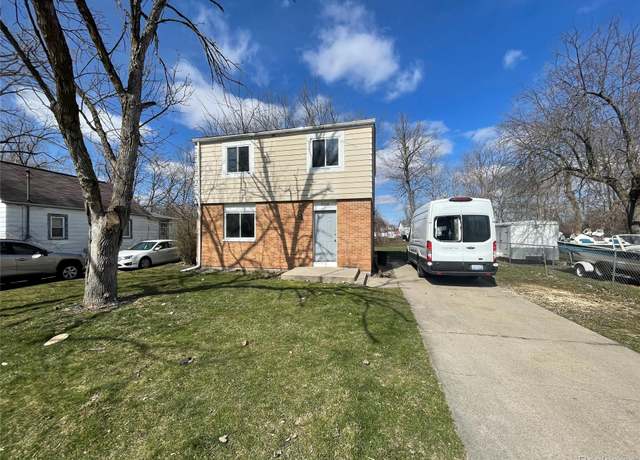 Property at 2116 Wood St, Saginaw, MI 48638, 4 beds, 1 bath