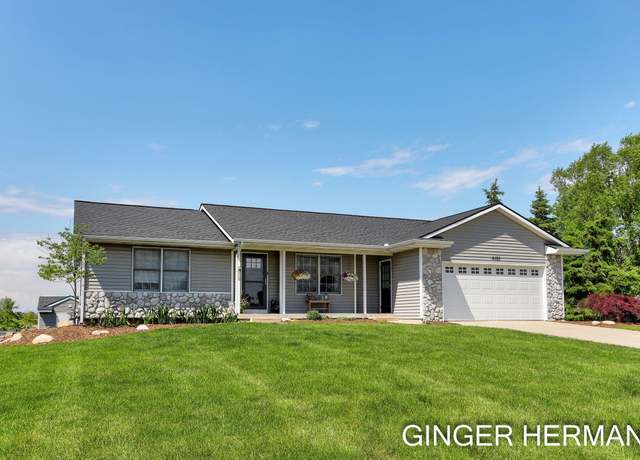 Property at 4107 Mallard Ln, Hudsonville, MI 49426, 3 beds, 2 baths