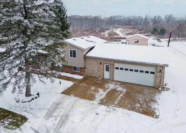 Property at 12070 Rattalee Lake Rd, Springfield Twp, MI 48350, 3 beds, 1.5 baths