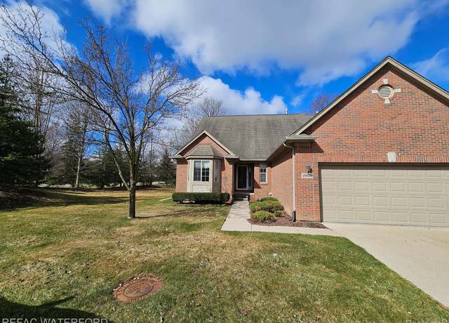 Property at 49051 Hidden Woods Ln, Shelby Twp, MI 48317, 2 beds, 2 baths