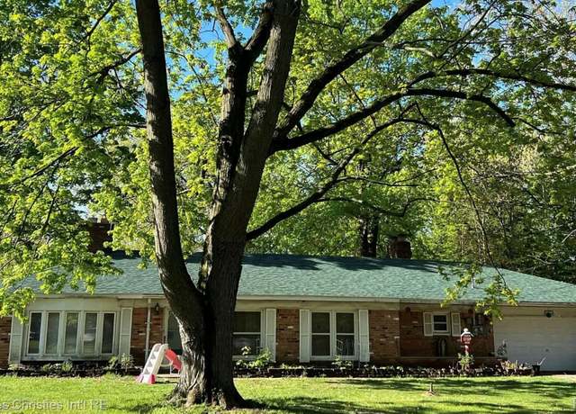 Property at 20191 Woodburn Dr, Southfield, MI 48075, 4 beds, 2 baths