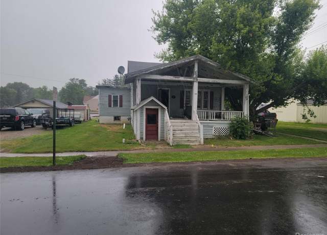Property at 107 W Church St, Capac, MI 48014, 3 beds, 1 bath