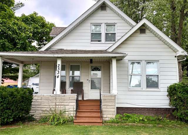 Property at 2334 Russell St, Grand Blanc, MI 48439, 3 beds, 1 bath