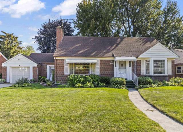 Property at 17980 Homer St, Roseville, MI 48066, 3 beds, 2 baths
