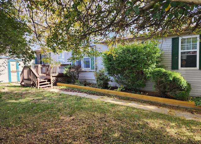 Property at 54 Riverview Dr, Erie, MI 48133, 3 beds, 2 baths