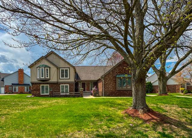 Property at 1125 Cobridge Dr, Rochester Hills, MI 48306, 4 beds, 3 baths