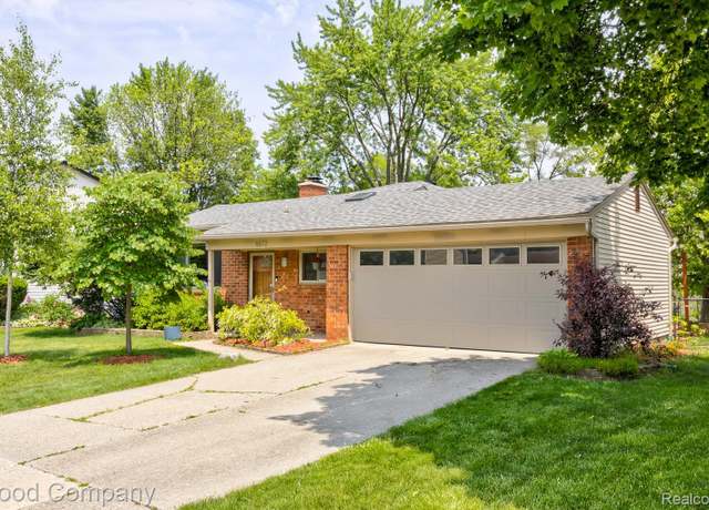 Property at 6672 Devonshire Dr, Canton, MI 48187, 3 beds, 1.5 baths