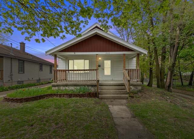 Property at 1833 Ralph Ave SE, Grand Rapids, MI 49507, 2 beds, 1.5 baths