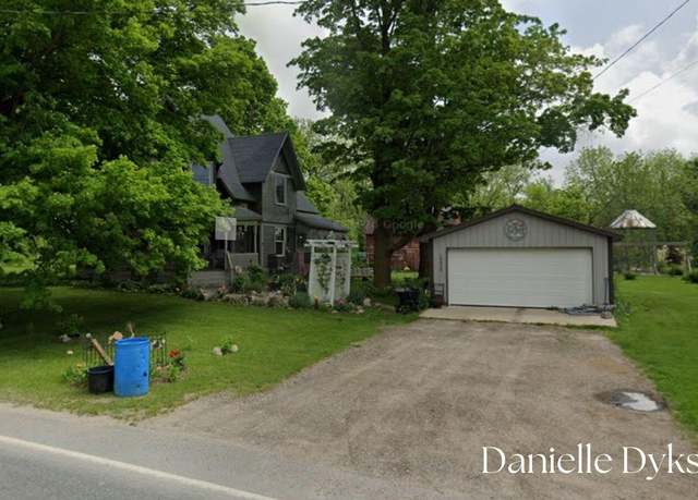 Property at 6951 S Vickeryville Rd, Sheridan, MI 48884, 4 beds, 1 bath