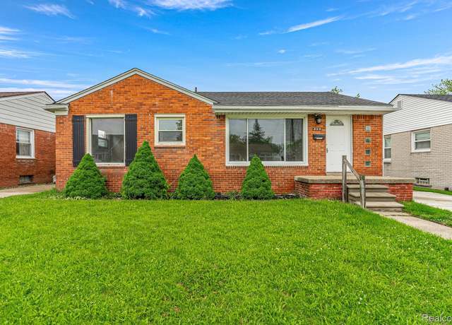 Property at 808 Pagel Ave, Lincoln Park, MI 48146, 3 beds, 1 bath