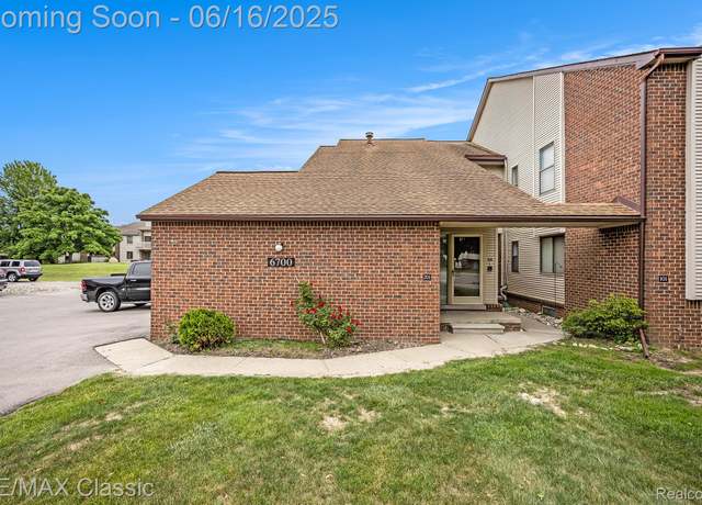 Property at 6700 Ridgefield Cir #201, West Bloomfield, MI 48322, 2 beds, 2 baths