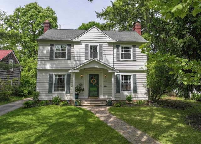 Property at 1118 Maxine St, Flint, MI 48503, 3 beds, 1.5 baths