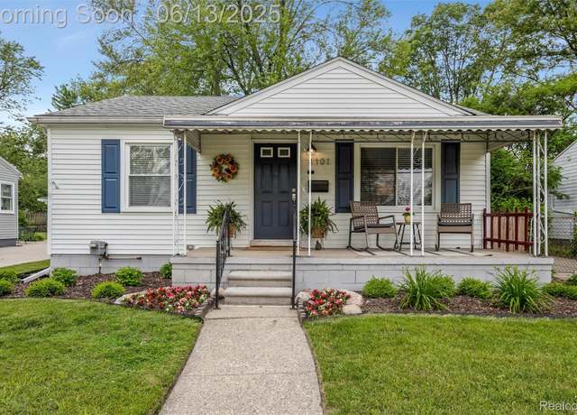 Property at 4101 Linwood Ave, Royal Oak, MI 48073, 3 beds, 2 baths