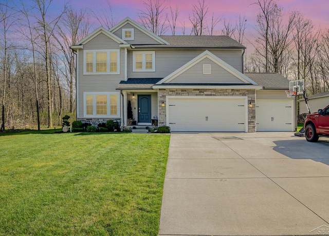Property at 7231 Geraldine Cir, Swartz Creek, MI 48473, 5 beds, 3.5 baths