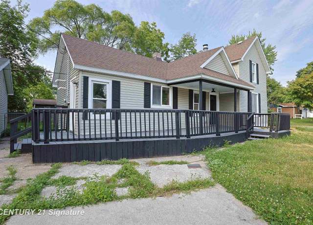 Property at 1109 Lewis St, Bay City, MI 48706, 3 beds, 2 baths