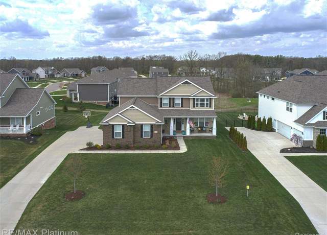 Property at 2237 Walnut View Dr, Hartland Township, MI 48855, 5 beds, 3.5 baths
