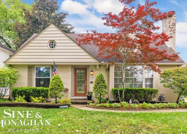Property at 1387 Torrey Rd, Grosse Pointe Woods, MI 48236, 3 beds, 2.5 baths