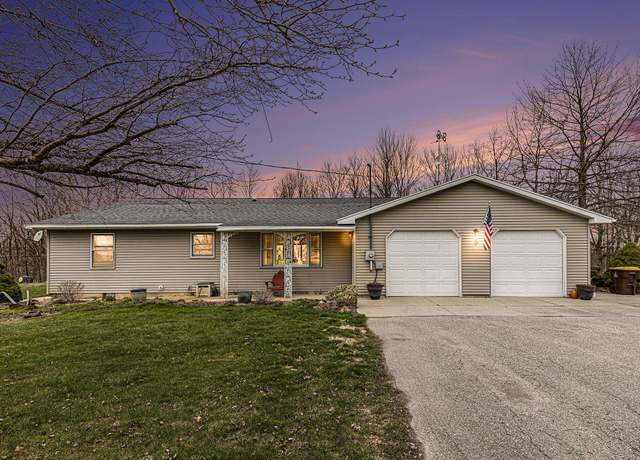 Property at 411 E Lake St, Sand Lake, MI 49343, 3 beds, 1 bath