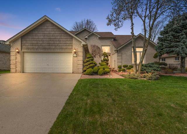 Property at 51161 Blue Spruce Dr, Macomb, MI 48042, 4 beds, 2.5 baths