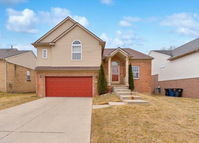Property at 2028 Golfview Ln, Westland, MI 48186, 5 beds, 3.5 baths