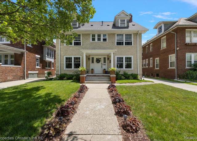 Property at 913 Chicago Blvd, Detroit, MI 48202, 4 beds, 3.5 baths
