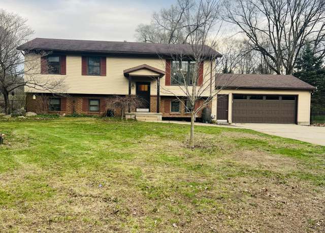Property at 4757 Shank St NE, Rockford, MI 49341, 4 beds, 2 baths