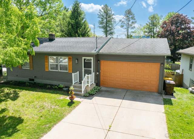 Property at 510 W Marshall St, Hastings, MI 49058, 3 beds, 2 baths