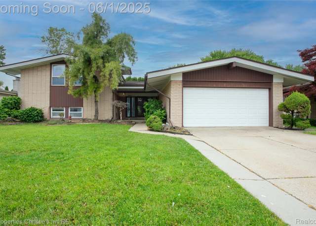 Property at 30571 Cedars Dr, Warren, MI 48093, 5 beds, 3.5 baths