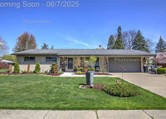 Property at 11555 Colpaert Dr, Warren, MI 48093, 3 beds, 2.5 baths