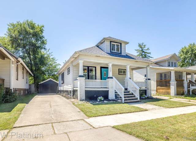 Property at 1322 Division St, Port Huron, MI 48060, 3 beds, 1 bath