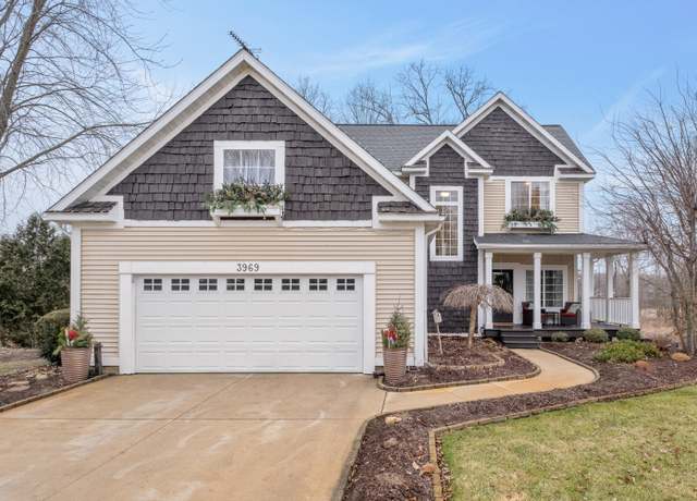 Property at 3969 Murray View Ave NE, Lowell, MI 49331, 4 beds, 3.5 baths